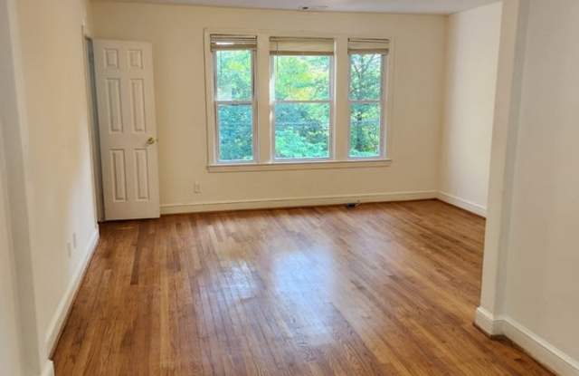 331 Parkland Place Southeast photos photos