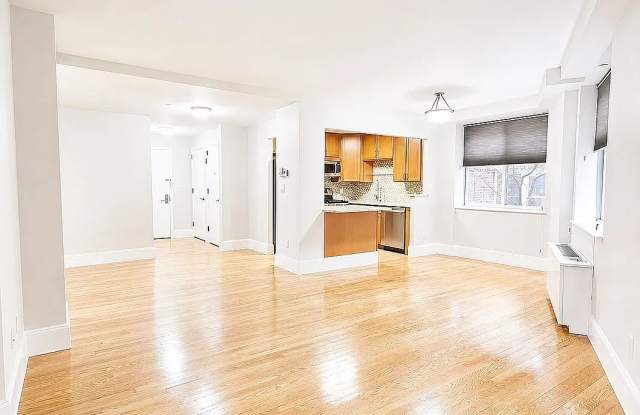 11611 Curzon Rd Apt 3B photos photos