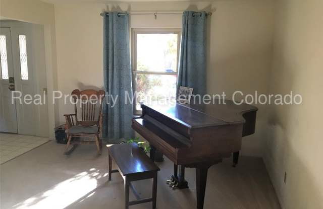 11861 East Yale Court Gallery 2