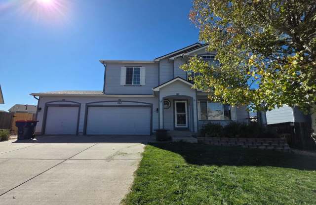 Stunning 4 Bed 3 Bath Home Near Peterson Air Force Base!! Gallery 1