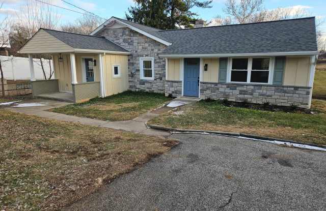 494 COATES Lane photos photos