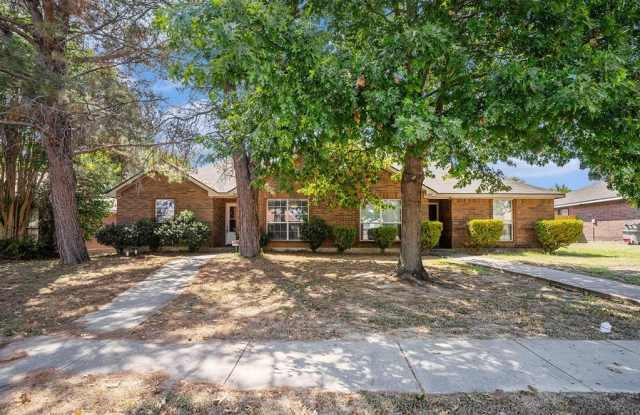 1007 Westover Drive - 1007 Westover Drive, Lancaster, TX 75134