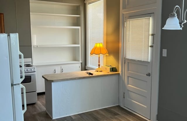 13 West Cross Avenue - A photos photos