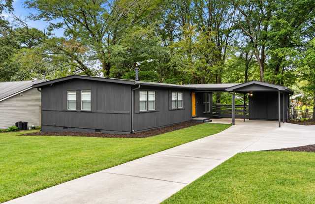 Charming 3-Bedroom Home in Chamblee! photos photos Charming 3-Bedroom Home in Chamblee! photos photos