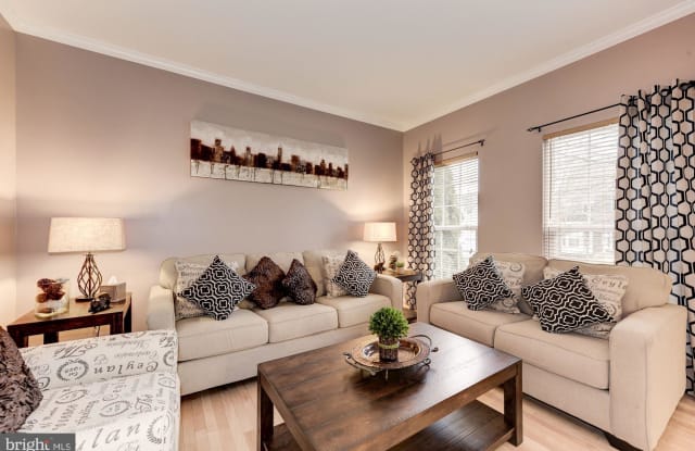 5290 GUNSTON HALL DR - 5290 Gunston Hall Drive, Montclair, VA 22025