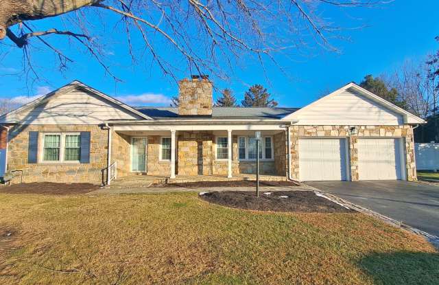 3 Bed / 1-1/2 Bath Single Family Home w/2-car garage photos photos