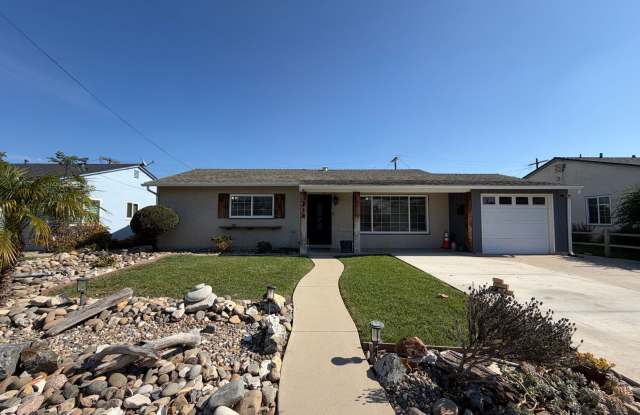Beautifully Updated 4-Bedroom, 2-Bath Home – Available Now! Gallery 1