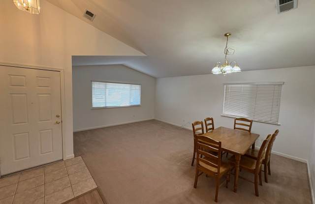 Spacious 3 Bed 2 Bath Home in Oakley. Three Car Garage! Gallery 4