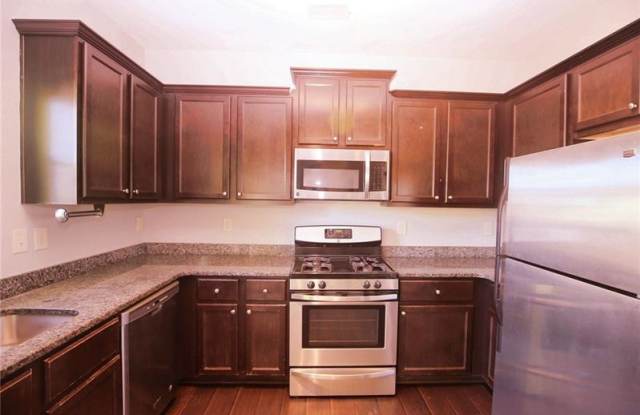 2268 Newbury Oaks Drive Gallery 4