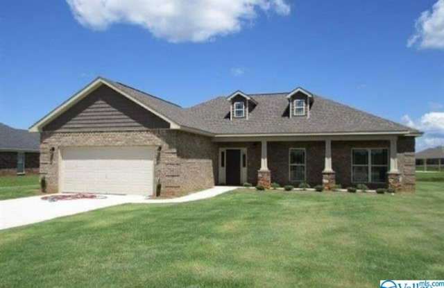 LIKE NEW! FOUR BEDROOM BRICK HOME IN HAZEL GREEN photos photos