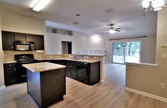 5424 LONDON LAKE DR W Gallery 2