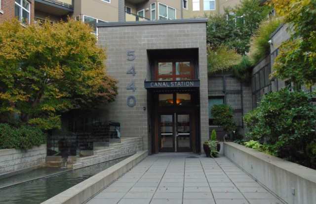 Luxurious and Spacious Ballard 1 Bedroom Condo! Great Location! photos photos