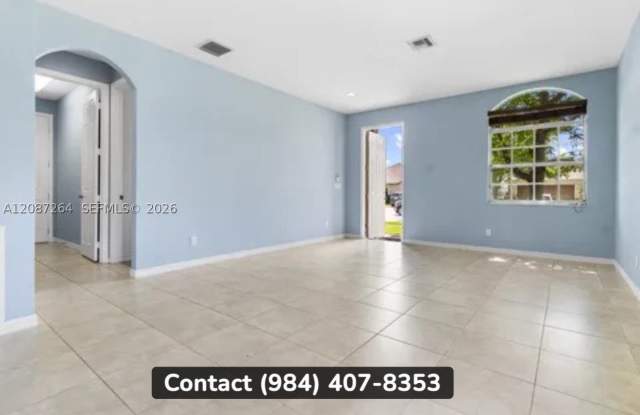 9927 E Verona Cir Gallery 1