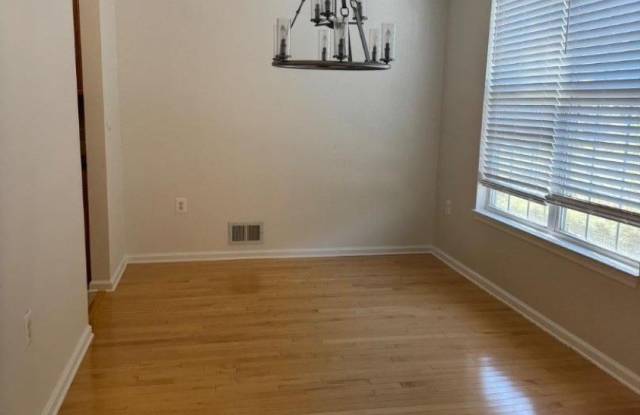17 Conover Ter Gallery 3