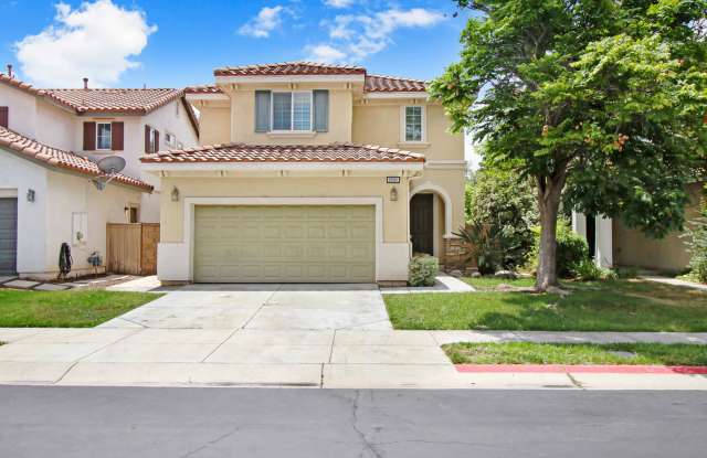 Spacious Lake Elsinore Home | 3 Bed, 2.5 Bath photos photos