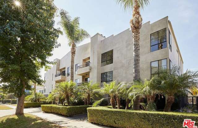 909 N Croft Ave unit: 204 photos photos