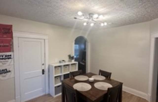 1287 Idlewood Avenue - 1- Down Gallery 3