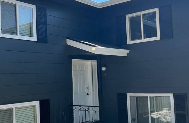 Charming Heights Condo - 1320 Mineral Place, Billings, MT 59105