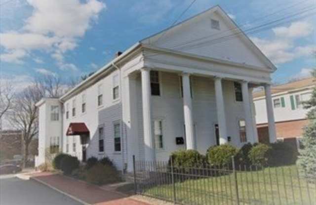 122 Elm St unit: C photos photos