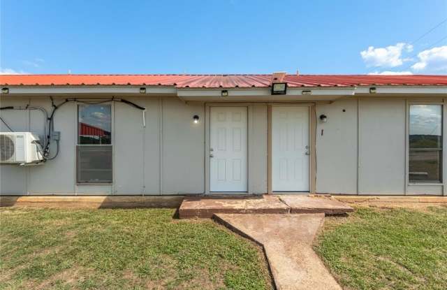 9464 US Highway 180 W - 9464 U.S. 180, Stephens County, TX 76424