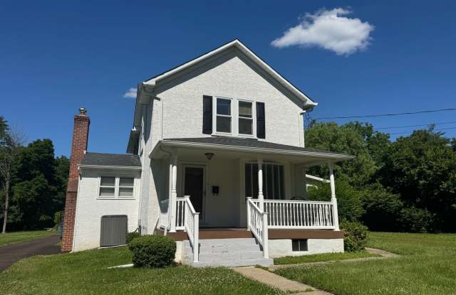 Lower Gywnedd 3 Bedroom 1.5 Bath Colonial in Penllyn Pa $2,995/month photos photos