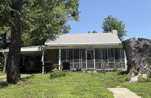 Charming 3BR Home in Nevada, MO – Spacious Move-In Ready photos photos Charming 3BR Home in Nevada, MO – Spacious Move-In Ready photos photos