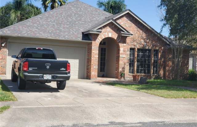 6710 Pembrock Gallery 1