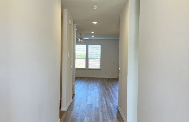 612 Agarita Way Gallery 2