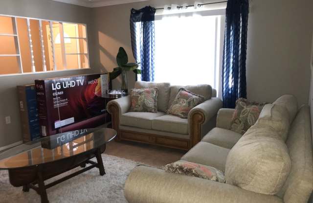 Unfurnished Annual Rental Gallery 2