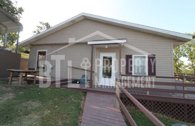 Charming 2 Bedroom Home - Minutes from the Branson Landing! photos photos