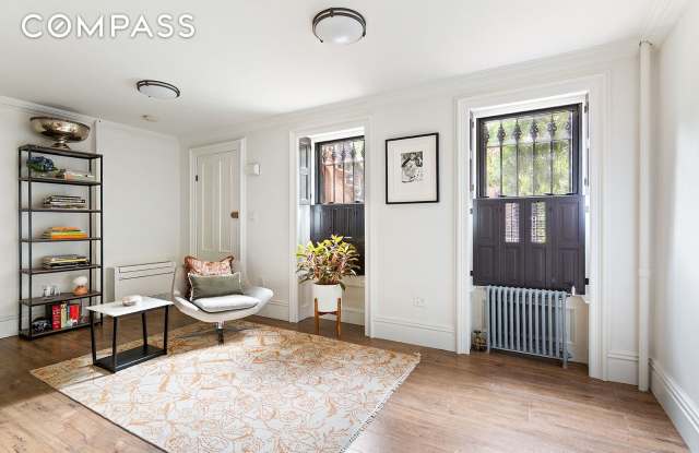 369 11th Street photos photos