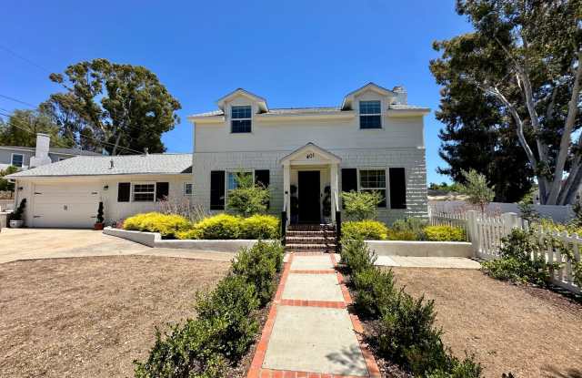 Bright  Modern Two-Story Home with Stunning Upgrades photos photos