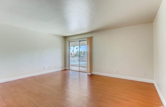 Gated 2-Bedroom Condo Near Las Vegas Strip Gallery 4