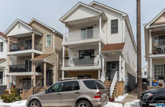 260 Custer Avenue 1 photos photos