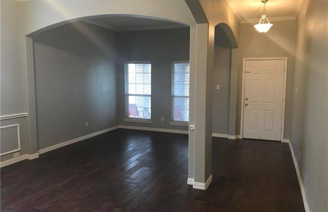 1703 Briarhollow Drive Gallery 2