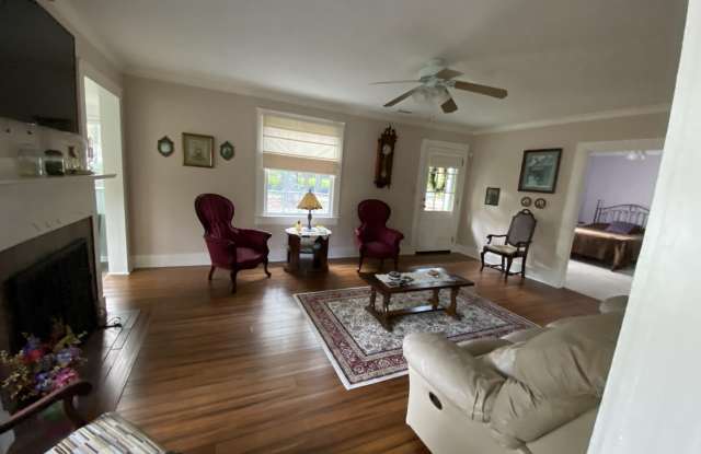 414 S Main Street Gallery 2