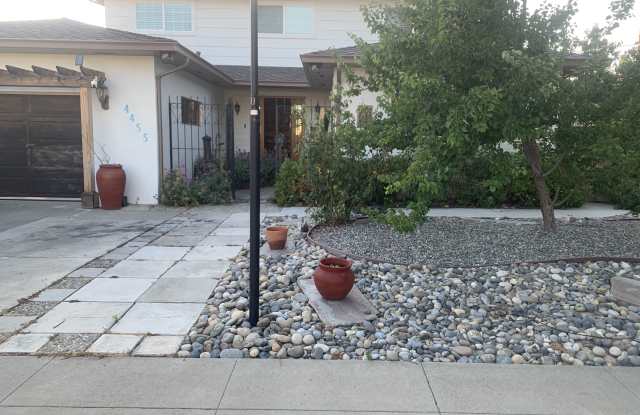 4455 Glidden Way photos photos