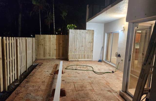 10925 Sw 75th St - 10925 Southwest 75th Street, Kendall, FL 33173