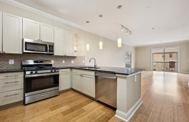 Tremont Apartment Homes Gallery 4