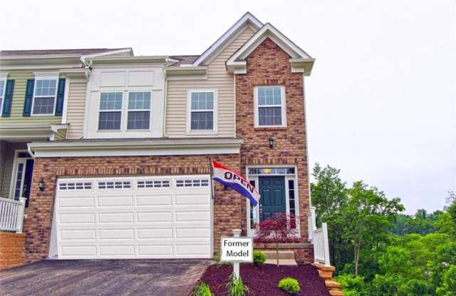2407 Canoe Dr - 2407 Canoe Dr, Washington, PA 15301
