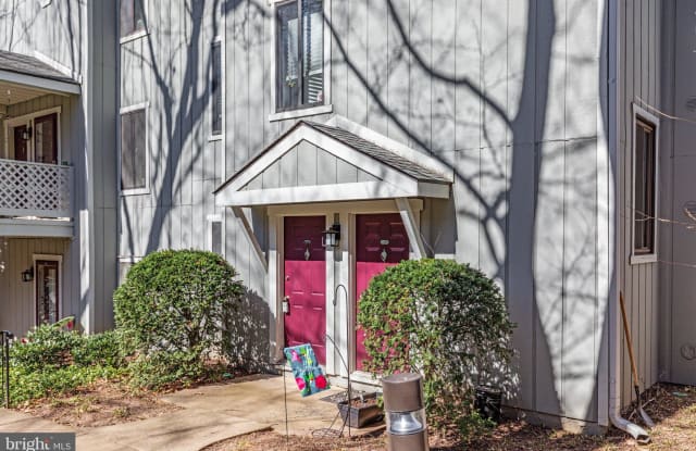2291 HUNTERS RUN DRIVE - 2291 Hunters Run Drive, Reston, VA 20191