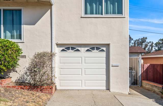 Great Location. Fresh Start. Big Backyard. Gallery 3