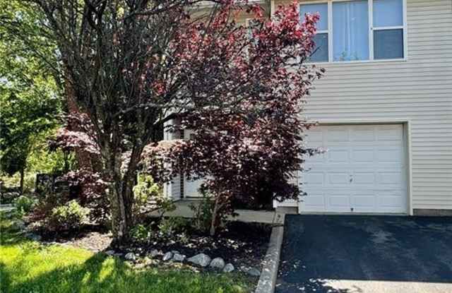 2 Deer Ct Drive Gallery 3