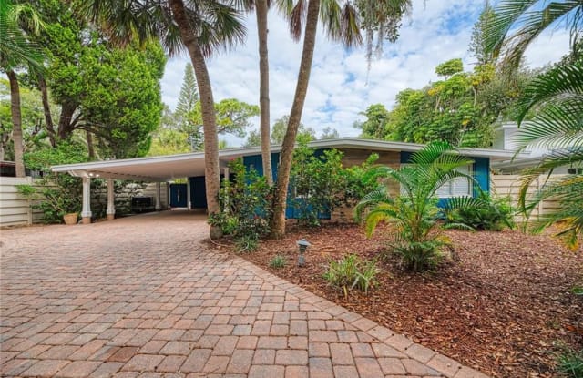 5239 WINDING WAY - 5239 Winding Way, Siesta Key, FL 34242