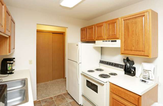 Colonial Heights Apartments Gallery 4