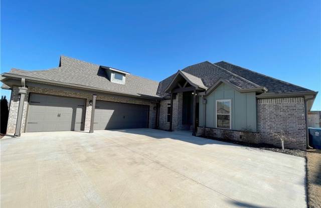 3003 SW Satinwood Avenue Gallery 1