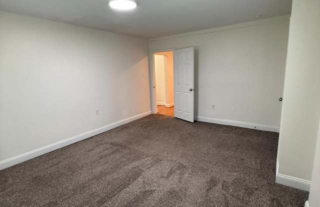 862 BIRCH TRL Gallery 4