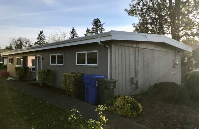 6791 Southeast Alberta Avenue - 6791 Southeast Alberta Avenue, Clackamas County, OR 97206