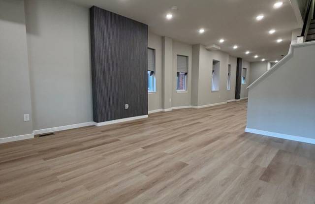 ⭐⭐⭐ NEWLY RENOVATED 4 BEDROOMS & 2.5 BATH HOUSE LOCATED IN WEST PHILLY ⭐⭐⭐ Gallery 3