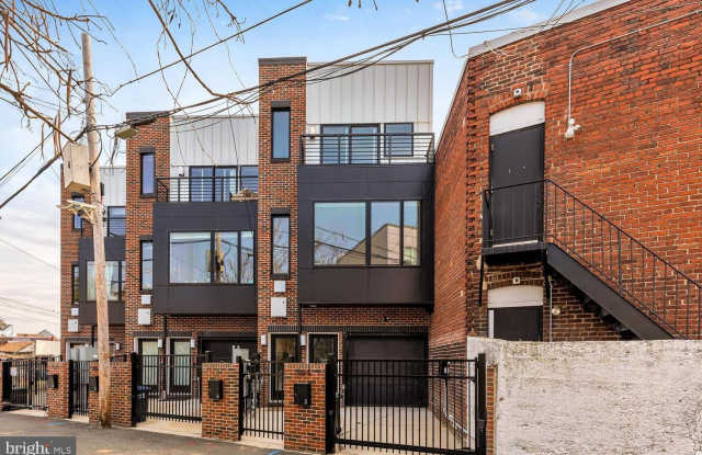 664 GLICK Court NW unit: 6 photos photos